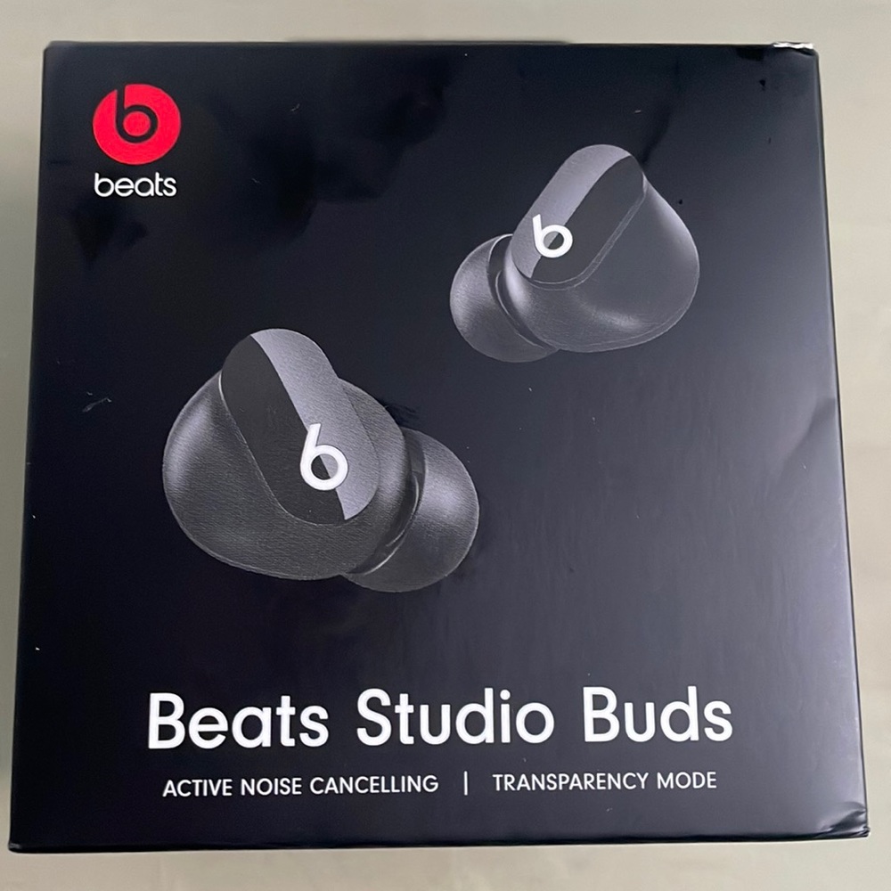Beats Studio Earbuds